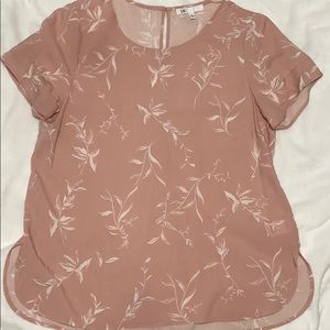 Women’s light weight floral tee